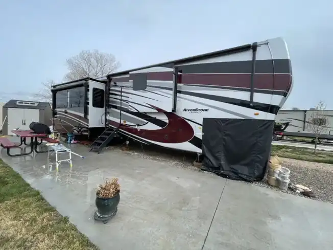 Fifth Wheel RV Detailing Grand Junction, CO