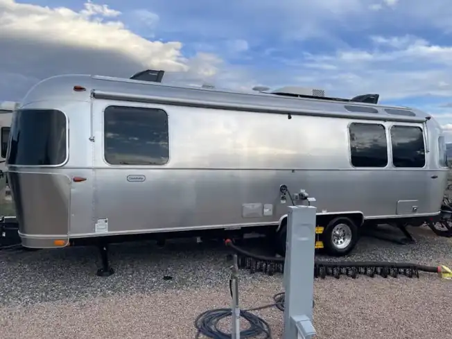 Airstream Washing GJ