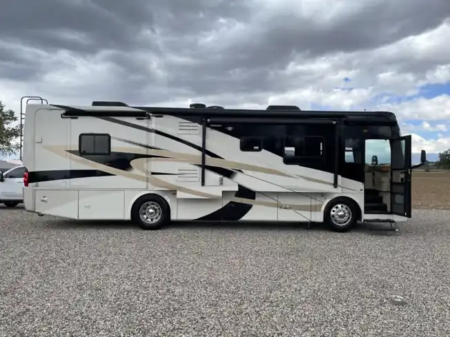 Motorhome Detailing