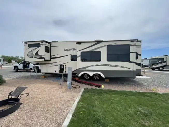 RV Washing Canyon View RV Park in Grand Junction CO