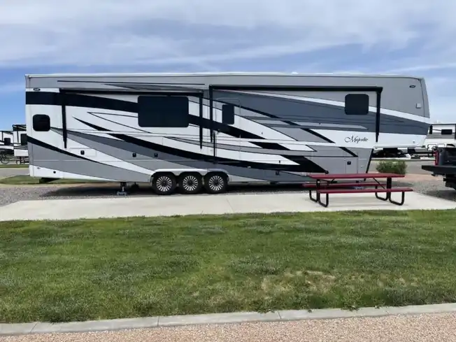 RV Washing Canyon View RV Park in Grand Junction CO
