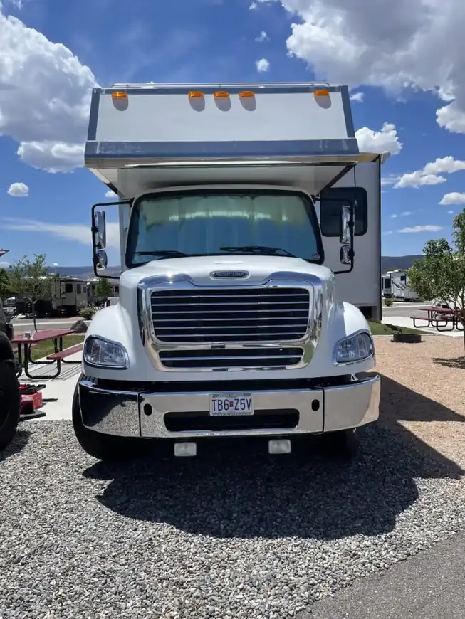 Mobile RV Detailing Service