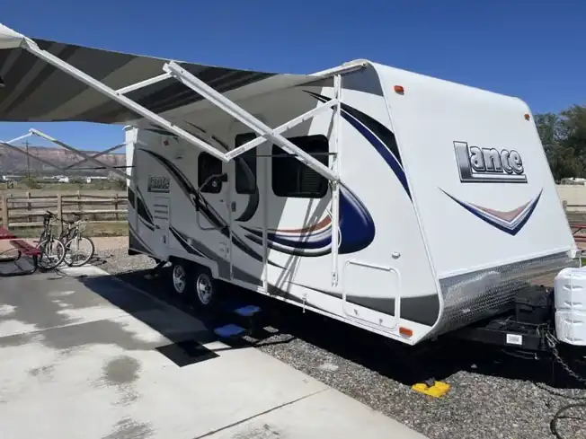 Travel Trailer Washing Service