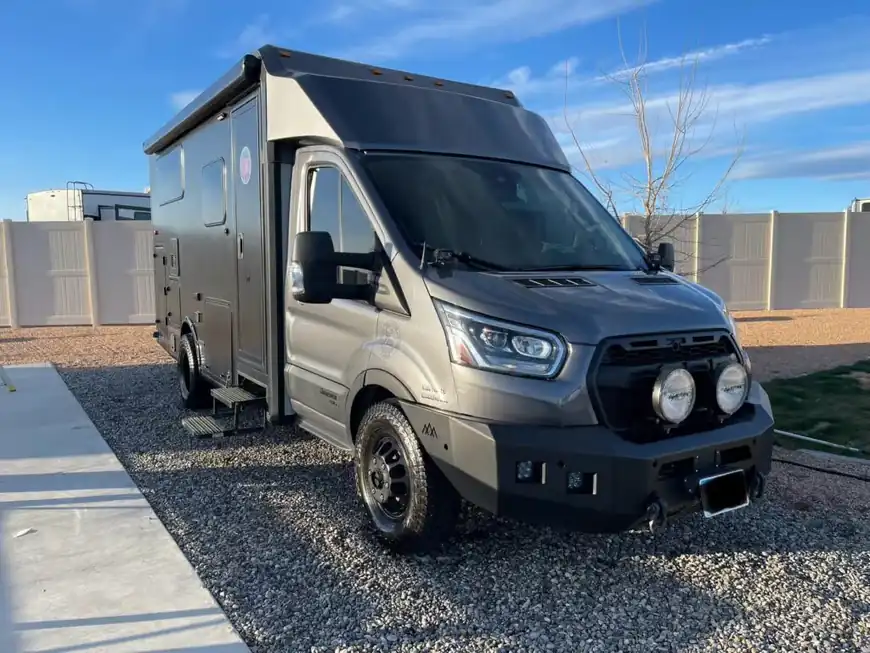 Class B RV Detailing